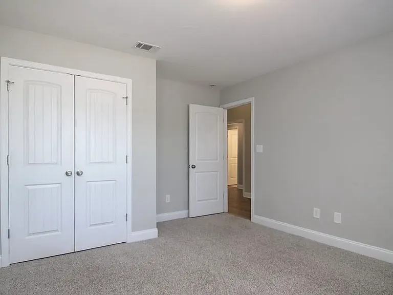 318 Weston Dr — Photo 9