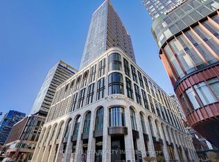 470 Front St W #1709, Toronto, ON M5V 0V6