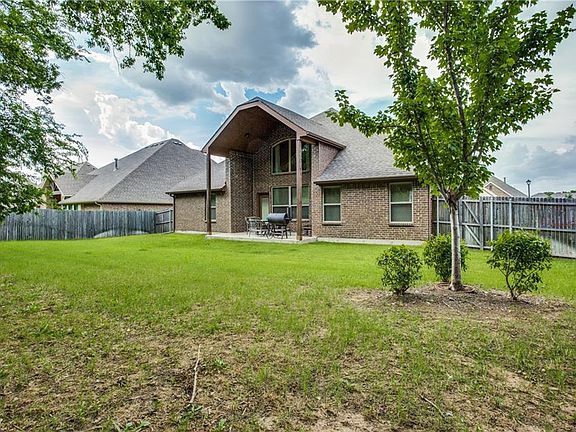 4th image of 109 Covington Dr