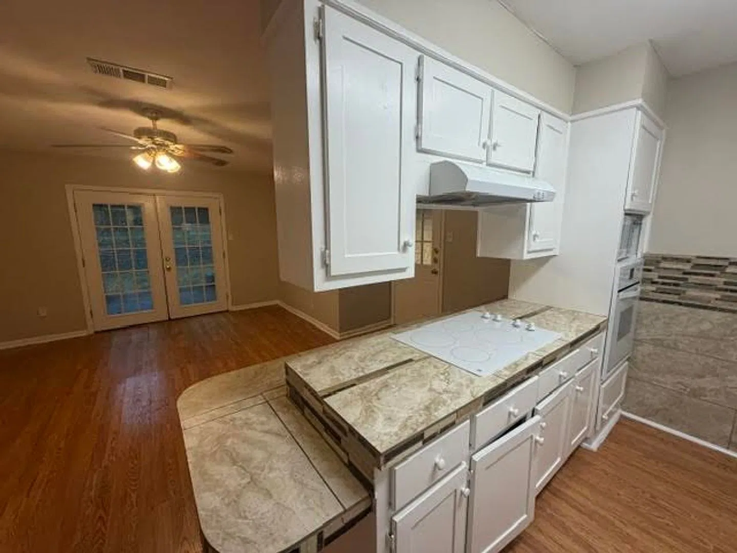 3/2 In Woodway — Photo 3