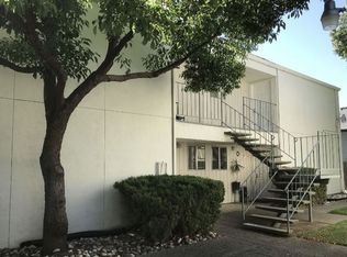 512 Elizabeth St APT B, Vacaville, CA 95688