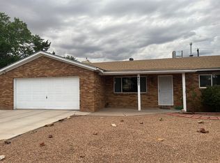 4007 La Sombra Rd SW, Albuquerque, NM 87105