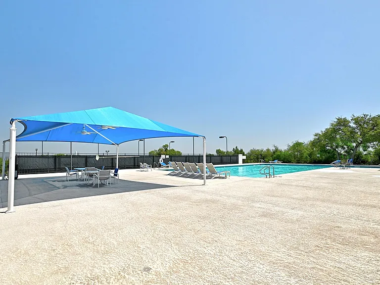 201 Varco Dr — Photo 31