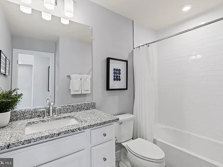 18247 Moss Garden Rd — Photo 14