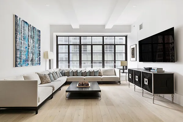 Rented by Compass | media 18