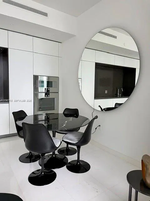 1 bed, 1.5 bath, 679 sqft, $7,300 — Photo 4