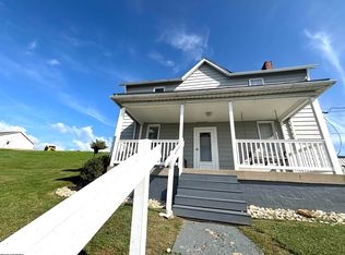 2696 Stewartstown Rd, Morgantown, WV 26508