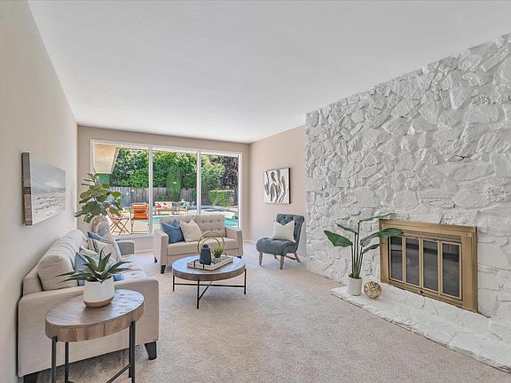 3rd image of 1292 McBain Ave