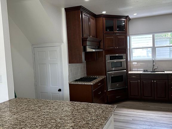 5th image of 314 Poplar Ave N