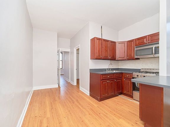 5th image of 1707 Amsterdam Ave #45