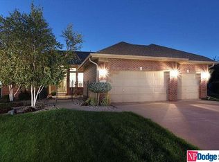 14712 Black St, Bennington, NE 68007