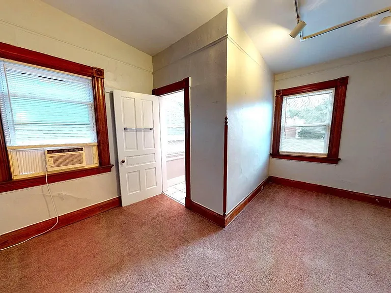 2319 Sauer Ave — Photo 7