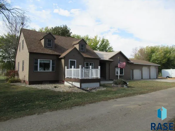 11388 250th St, Adrian, MN 56110
