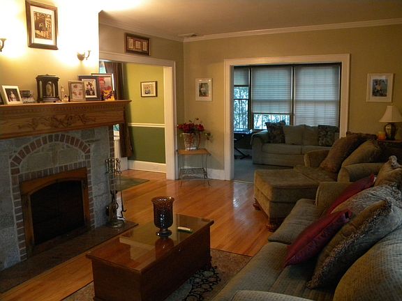 2nd image of 176 Cleveland Ave