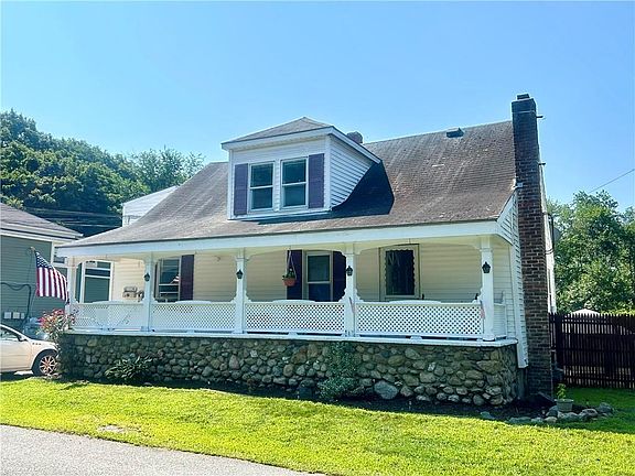 3rd image of 14 Atlantic Ave