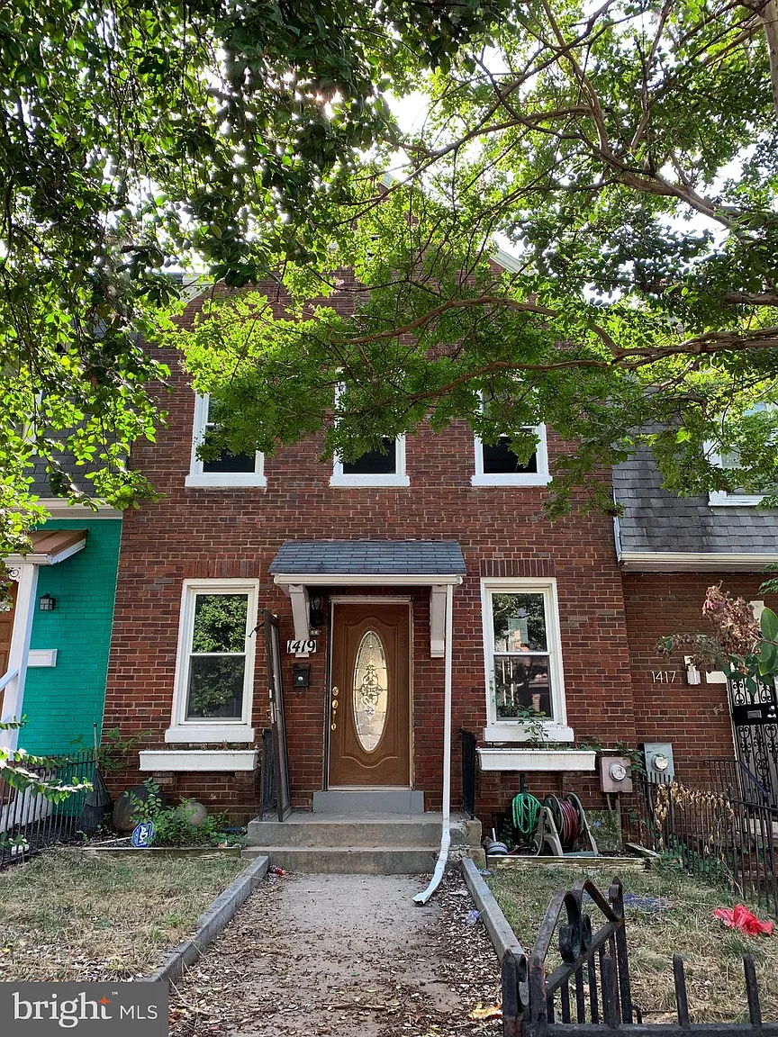 1419 Trinidad Ave NE photo 1