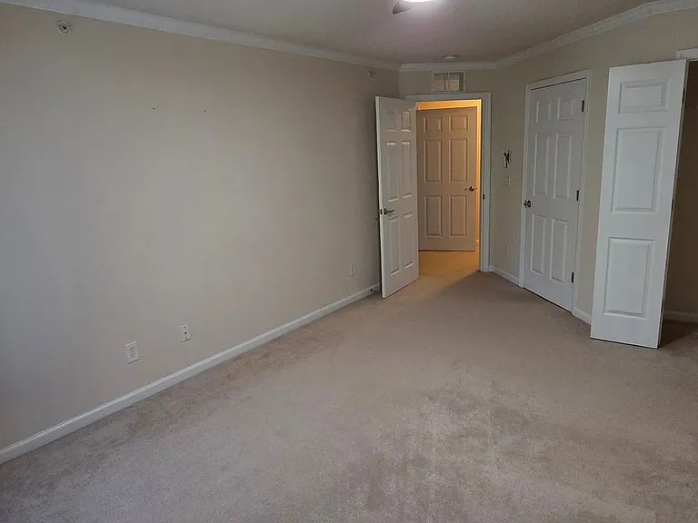 130 Shallowford Reserve Dr #303 — Photo 4