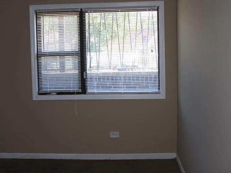 7642 S Exchange Ave #5 — Photo 15