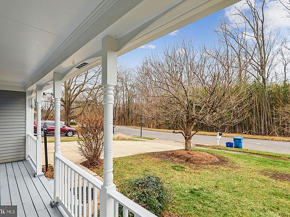 3rd image of 4734 Deer Run Ct