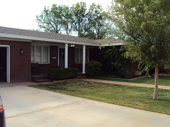 2nd image of 1214 N Avenue E