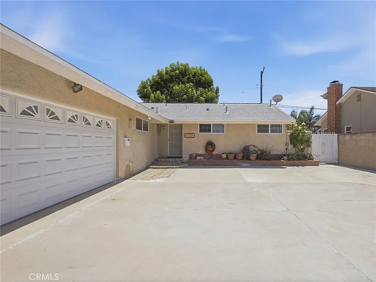 11642 Daniel Ave — Photo 5