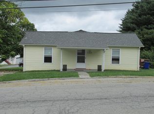 215 2nd St, Christiansburg, VA 24073