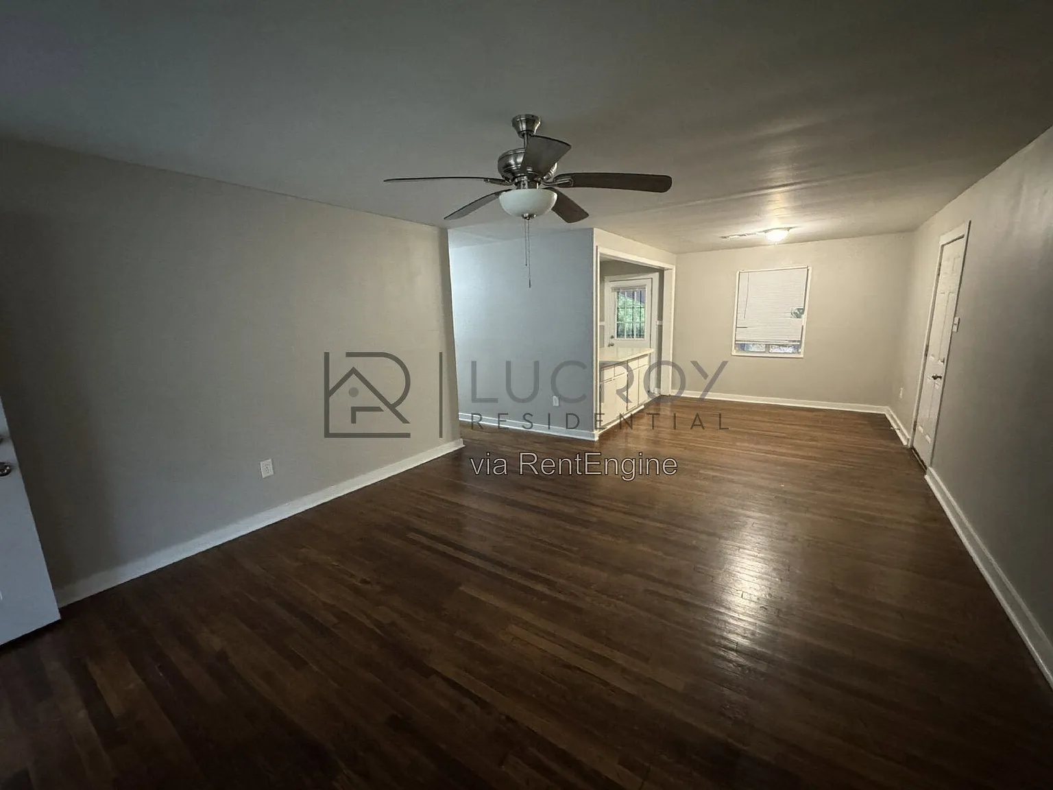 3 bed, 1.0 bath, 1190 sqft, $1,100 — Photo 3