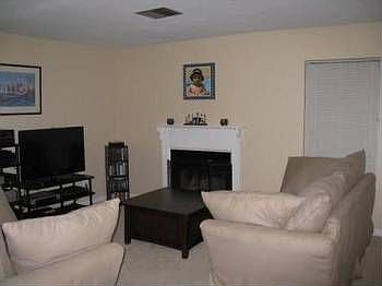2nd image of 1427 Deerpond Ln