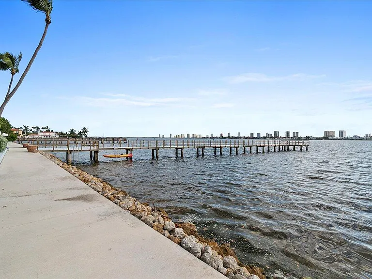 3040 Lake Shore Dr #101 — Photo 40