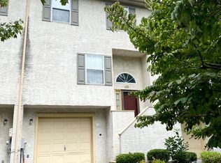 123 Whispering Oaks Dr, West Chester, PA 19382