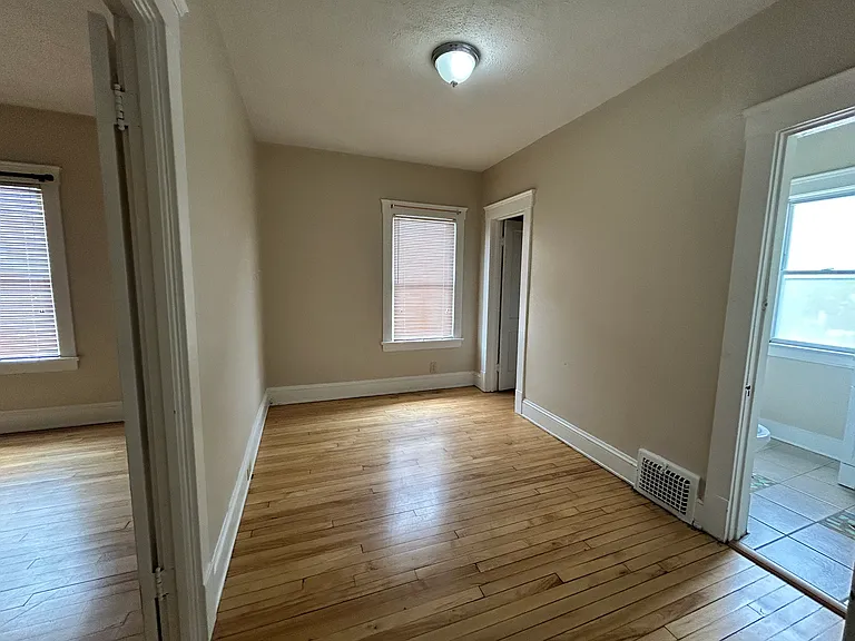 1566 Ridgewood Ave #2 — Photo 9