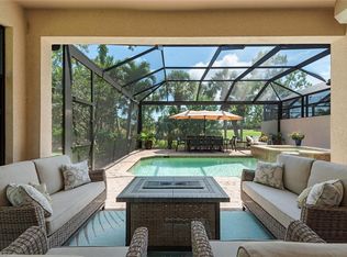 7599 Moorgate Point Way, Naples, FL 34113