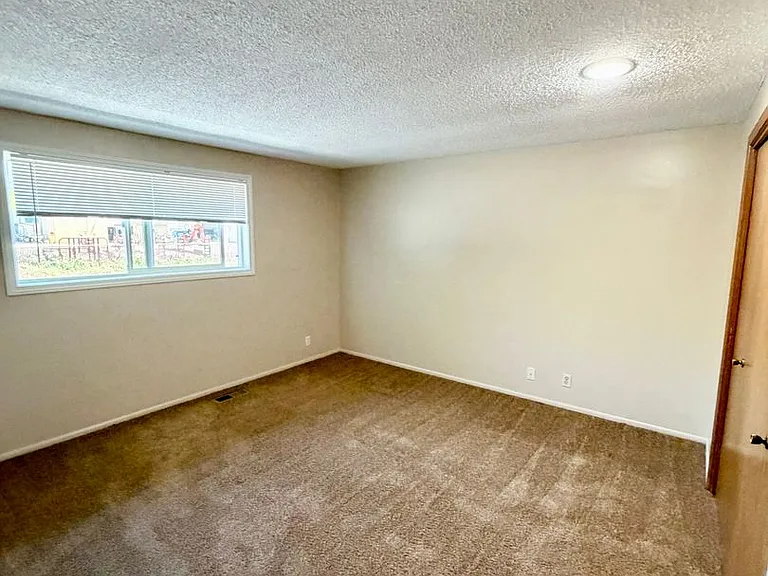1245 Baxter Rd SE — Photo 8