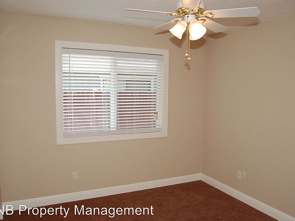 3rd image of 612 Lassen Way