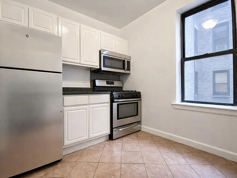 590 Fort Washington Ave #4F — Photo 8