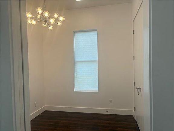 3rd image of 3012 Metairie Hts