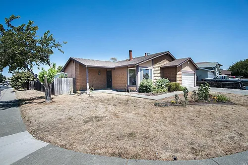 1208 Pheasant Dr Photo 1