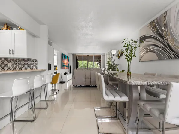 7021 Environ Blvd APT 320, Fort Lauderdale, FL 33319