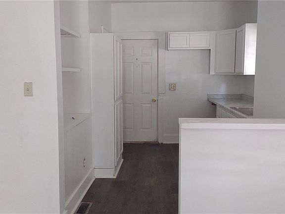 4th image of 69 W Dalton St