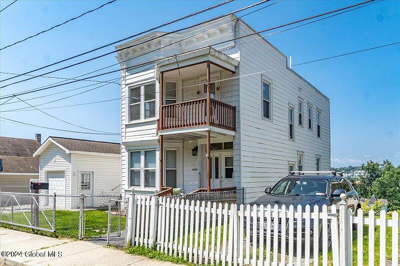 2nd image of 1619 1st Street