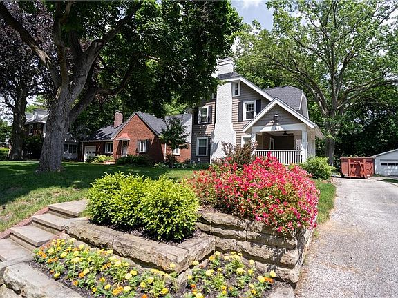 3rd image of 63 Kenilworth Dr