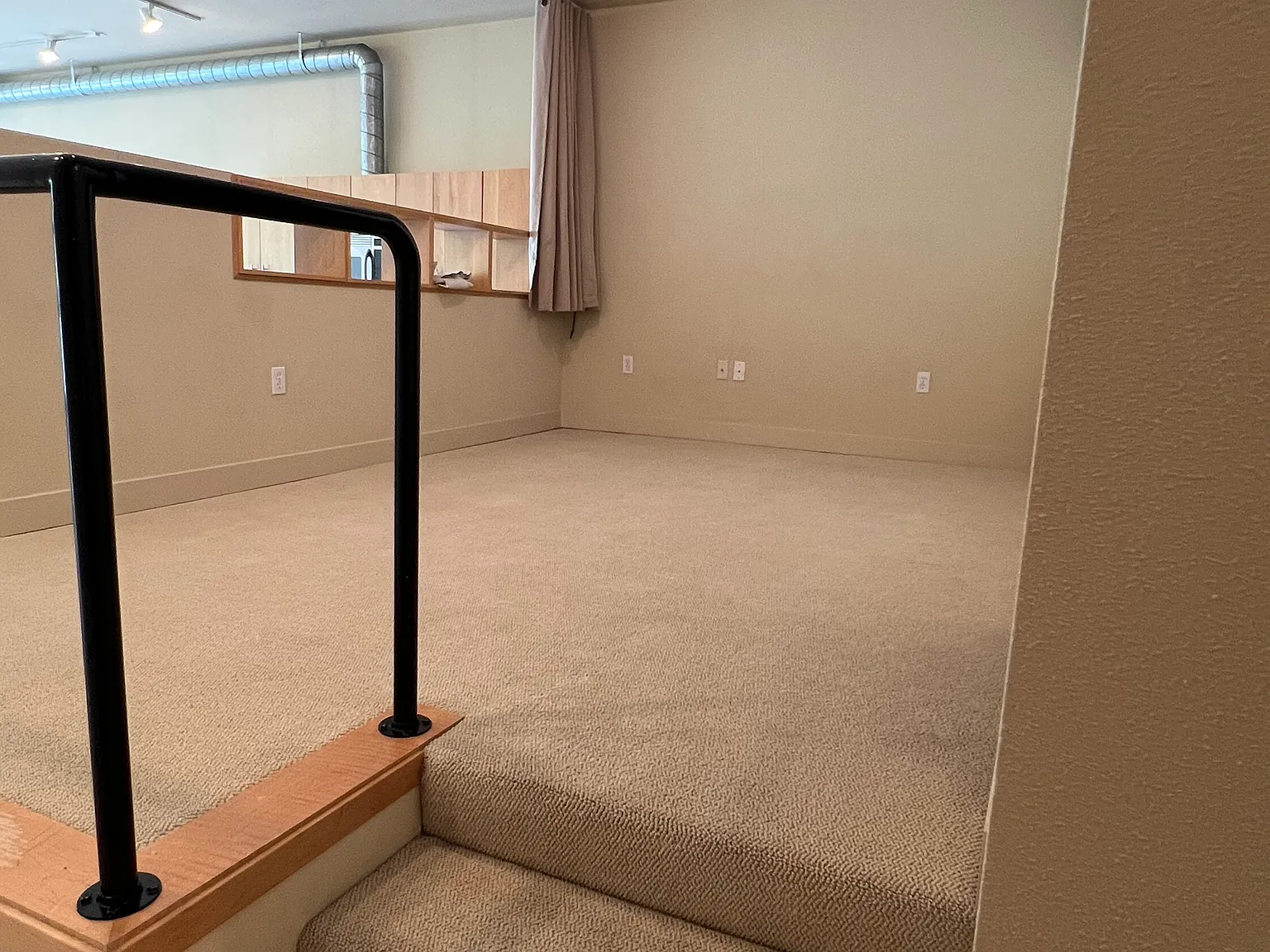 1 bed, 1.5 bath, 996 sqft, $2,750 — Photo 4