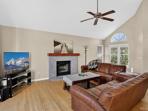 5th image of 18597 E Union Drive