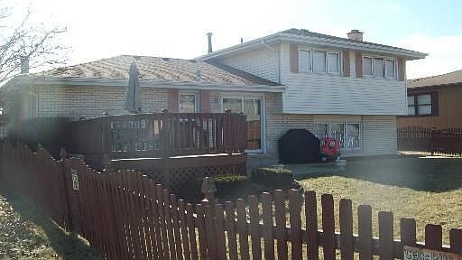 2nd image of 17615 Rosewood Ln