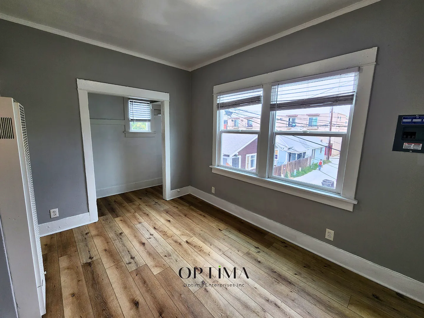 322 Daisy Ave — Photo 3