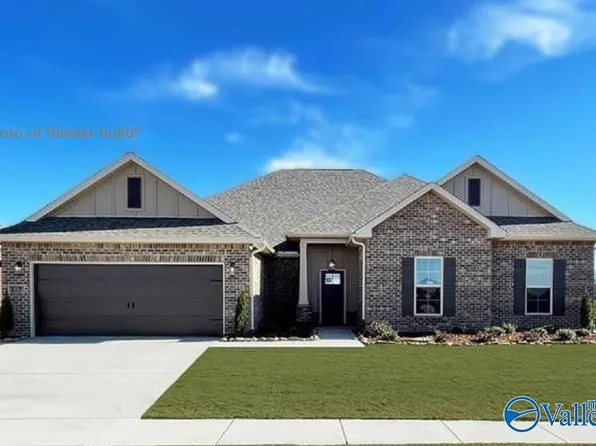 200 Grouser Dr, New Market, AL 35761