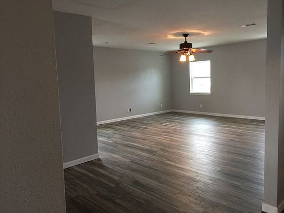 5th image of 333 Rockylane Dr