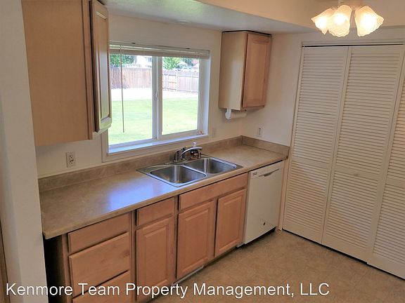 3rd image of 3707 W Margaret St