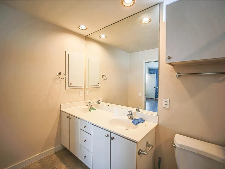 6913 Yellowstone Way Dr — Photo 15