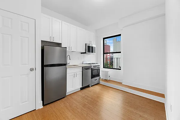 Rented by REAL New York | media 11